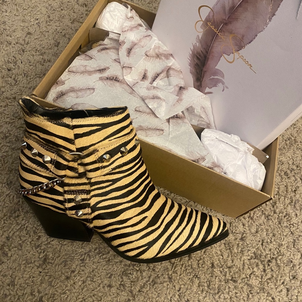 Brand New Jessica Simpson Zebra Ankle Booties